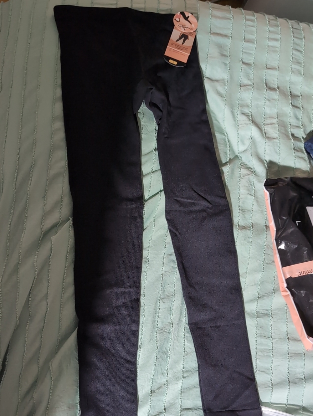 NWT Shapermint Women’s Seamless Comfort Mid-Waist Shaping Leggings - Black